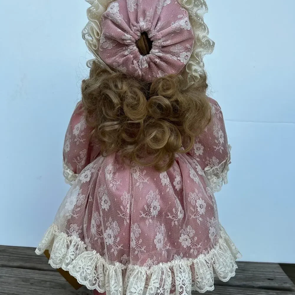 SEYMOUR MANN “Joanne” collectors 18